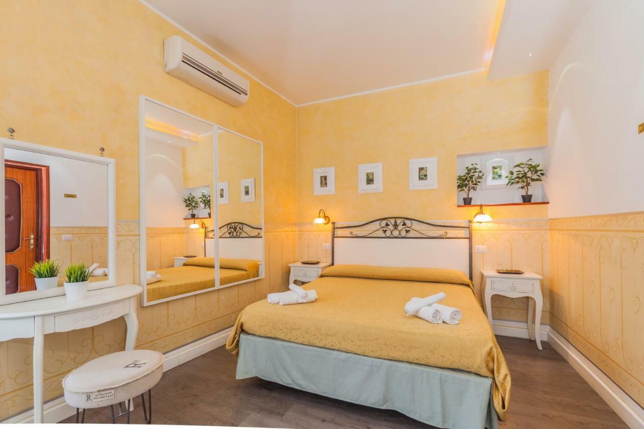 Albergo Della Corte Benevento Exteriör bild